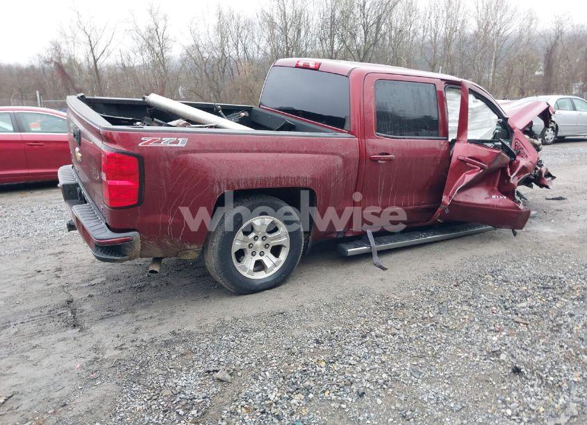 Photo 4 of 2017 Chevrolet Silverado 1500 2LT (VIN 3GCUKREC1HG113692)