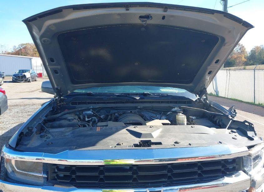 Photo 10 of 2017 Chevrolet Silverado 1500 1LT (VIN 3GCUKREC1HG181832)