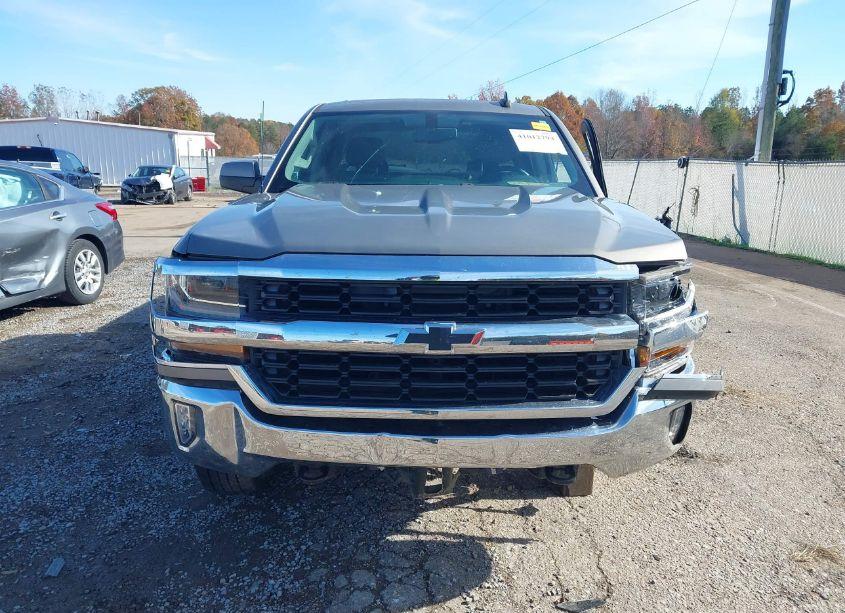 Photo 13 of 2017 Chevrolet Silverado 1500 1LT (VIN 3GCUKREC1HG181832)