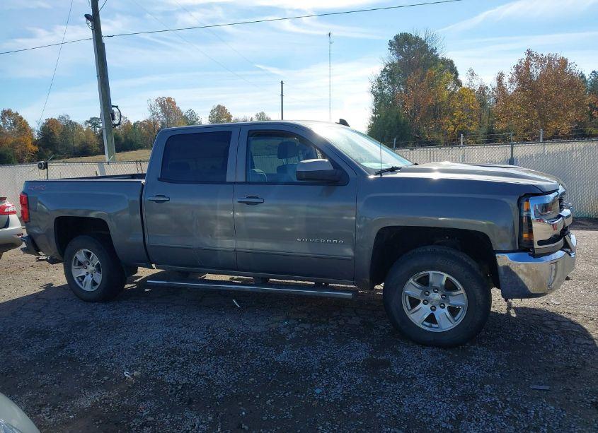 Photo 14 of 2017 Chevrolet Silverado 1500 1LT (VIN 3GCUKREC1HG181832)