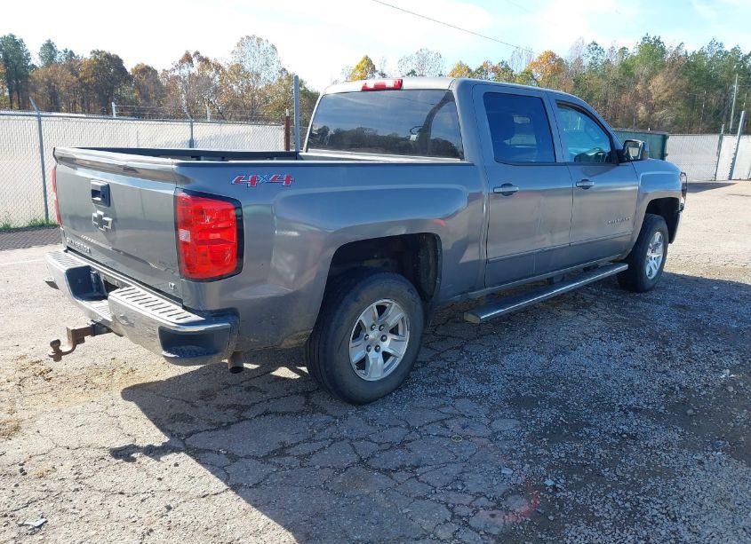 Photo 4 of 2017 Chevrolet Silverado 1500 1LT (VIN 3GCUKREC1HG181832)