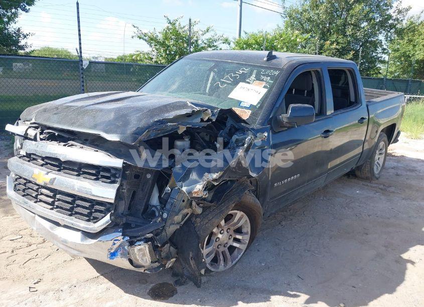 Photo 2 of 2017 Chevrolet Silverado 1500 1LT (VIN 3GCUKREC1HG217342)