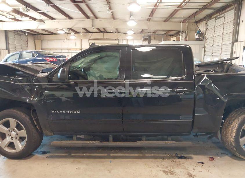 Photo 14 of 2017 Chevrolet Silverado 1500 1LT (VIN 3GCUKREC1HG224775)