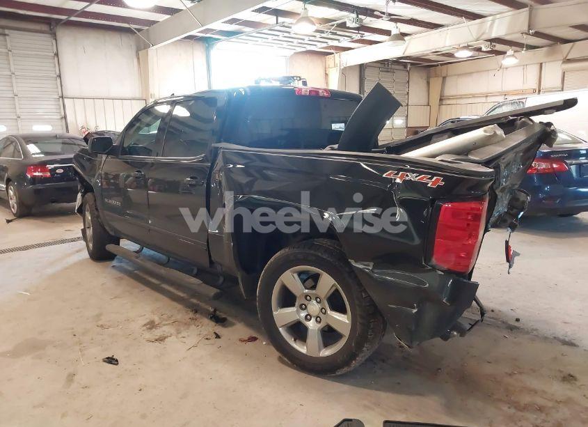 Photo 3 of 2017 Chevrolet Silverado 1500 1LT (VIN 3GCUKREC1HG224775)