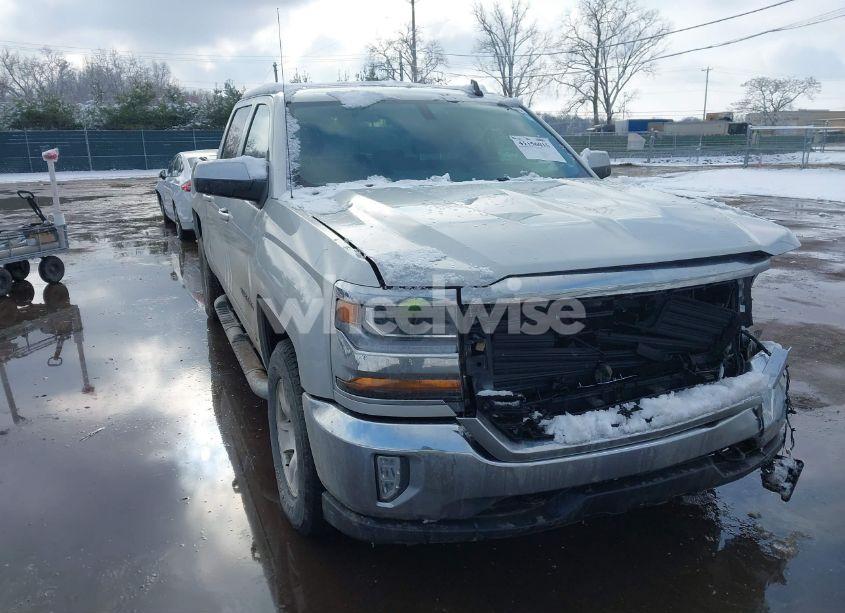 2017 Chevrolet Silverado 1500 1LT (VIN 3GCUKREC1HG282174) main photo