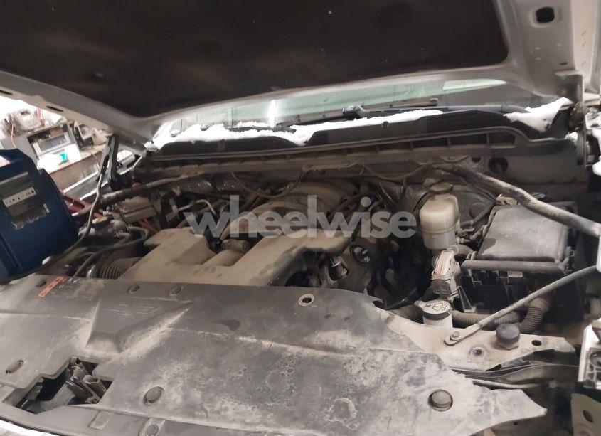 Photo 10 of 2017 Chevrolet Silverado 1500 1LT (VIN 3GCUKREC1HG282174)