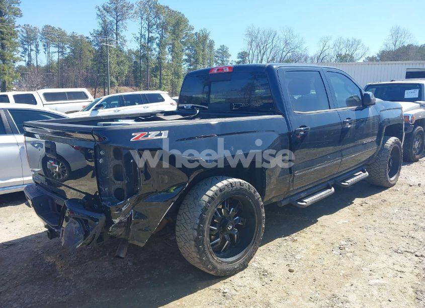 Photo 4 of 2017 Chevrolet Silverado 1500 2LT (VIN 3GCUKREC1HG358752)