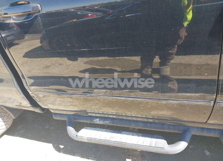 Photo 6 of 2017 Chevrolet Silverado 1500 2LT (VIN 3GCUKREC1HG358752)