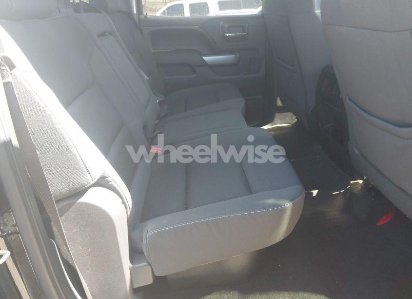 Photo 8 of 2017 Chevrolet Silverado 1500 2LT (VIN 3GCUKREC1HG358752)