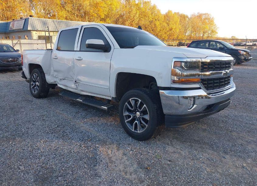 2018 Chevrolet Silverado 1500 LT (VIN 3GCUKREC1JG423668) main photo