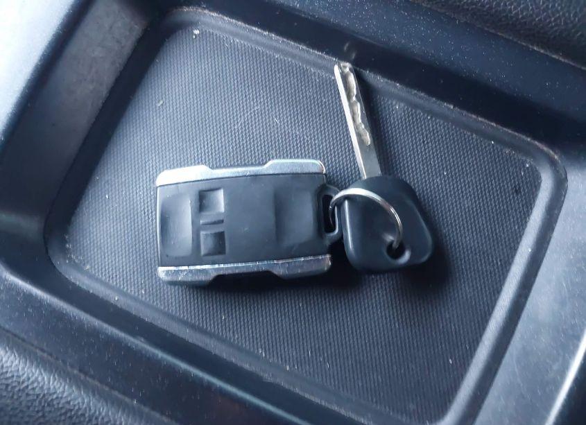 Photo 11 of 2018 Chevrolet Silverado 1500 LT (VIN 3GCUKREC1JG423668)