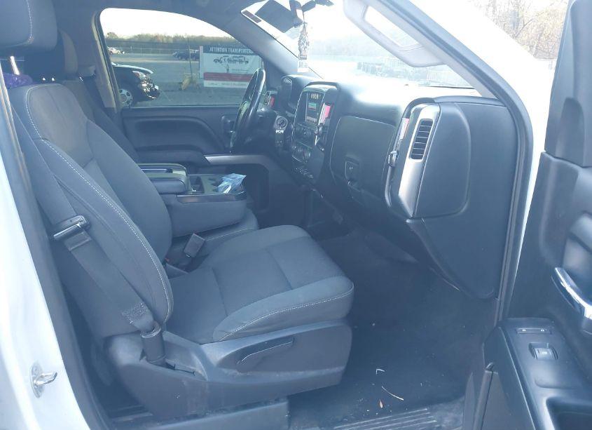 Photo 5 of 2018 Chevrolet Silverado 1500 LT (VIN 3GCUKREC1JG423668)