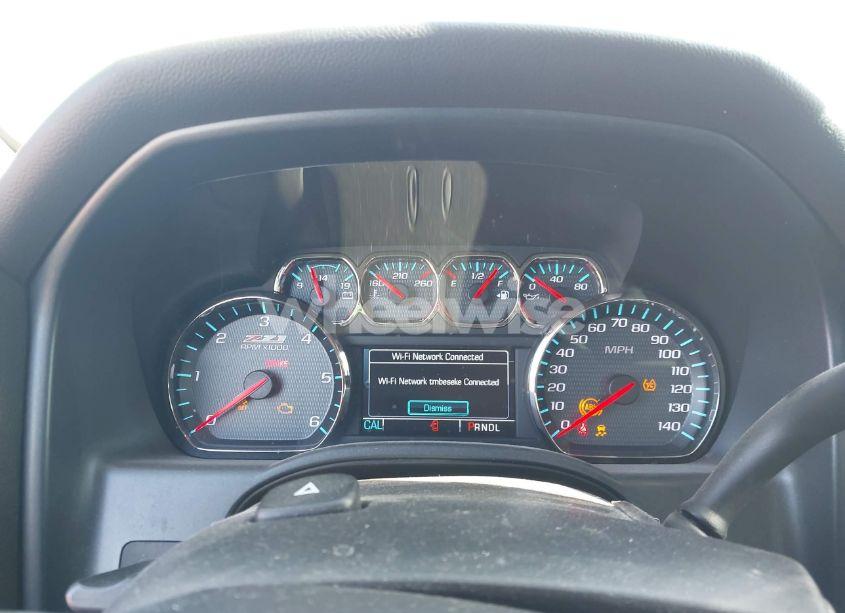 Photo 7 of 2018 Chevrolet Silverado 1500 2LT (VIN 3GCUKREC1JG618797)