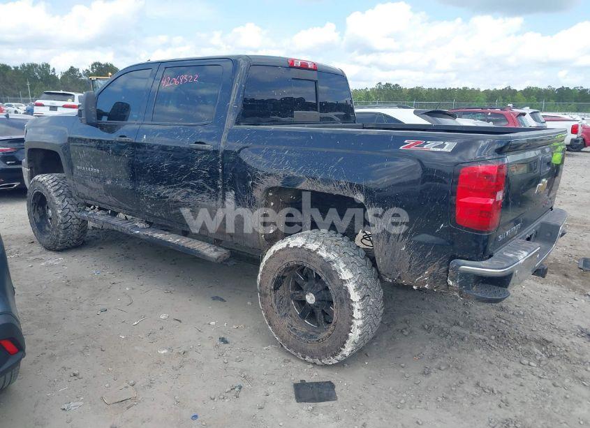 Photo 3 of 2014 Chevrolet Silverado 1500 2LT (VIN 3GCUKREC2EG119688)