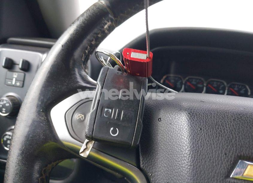 Photo 11 of 2014 Chevrolet Silverado 1500 1LT (VIN 3GCUKREC2EG129279)