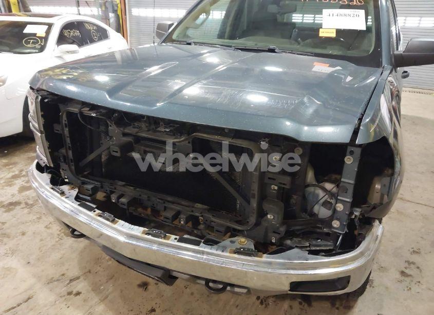 Photo 6 of 2014 Chevrolet Silverado 1500 2LT (VIN 3GCUKREC2EG138385)