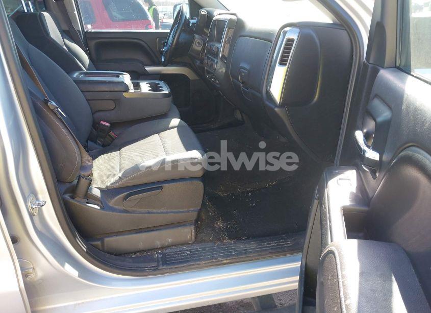 Photo 5 of 2014 Chevrolet Silverado 1500 1LT (VIN 3GCUKREC2EG199638)