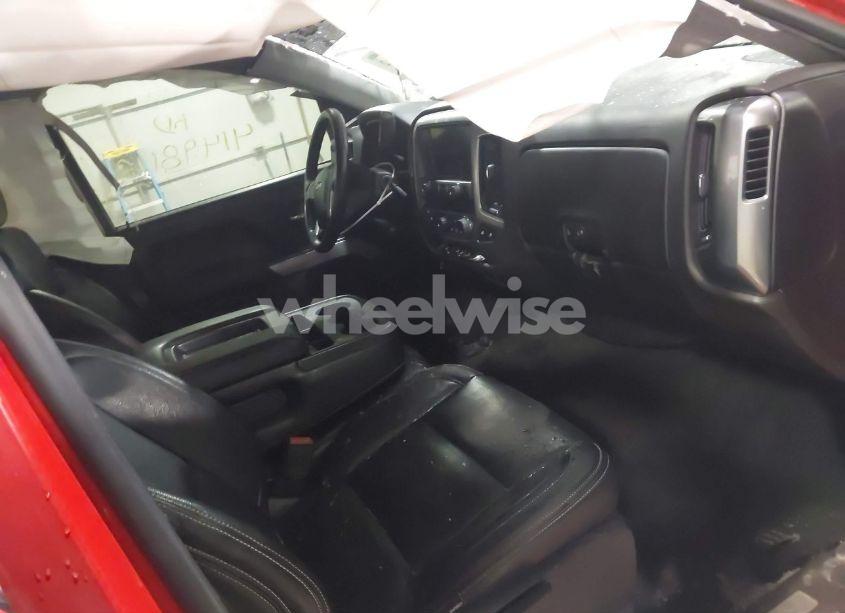 Photo 5 of 2014 Chevrolet Silverado 1500 2LT (VIN 3GCUKREC2EG305134)