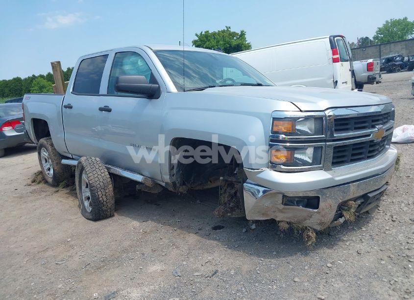 2014 Chevrolet Silverado 1500 1LT/2LT (VIN 3GCUKREC2EG324380) main photo