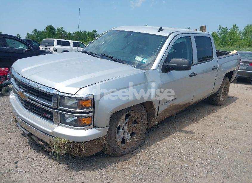 Photo 2 of 2014 Chevrolet Silverado 1500 1LT/2LT (VIN 3GCUKREC2EG324380)
