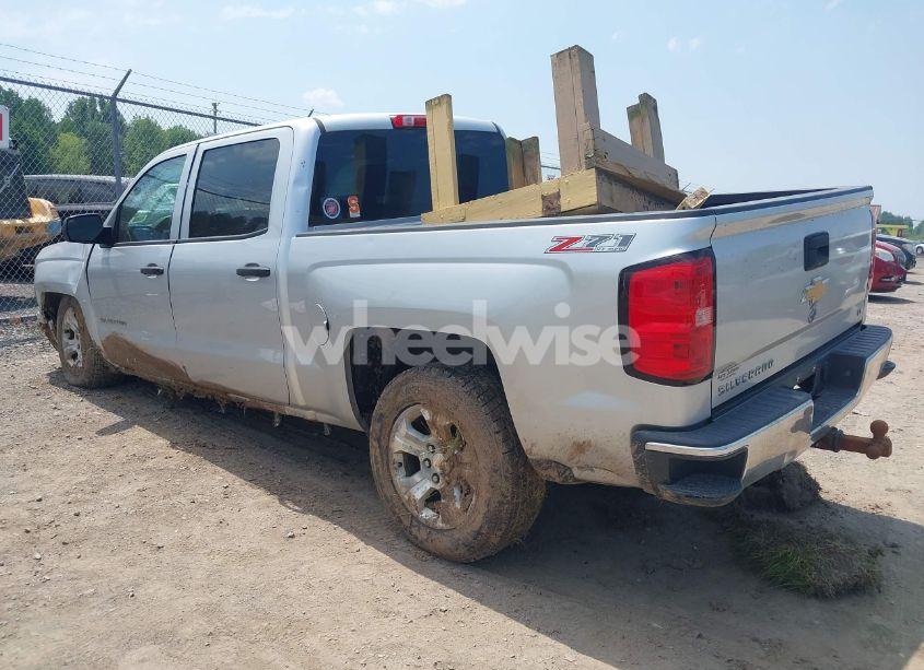 Photo 3 of 2014 Chevrolet Silverado 1500 1LT/2LT (VIN 3GCUKREC2EG324380)