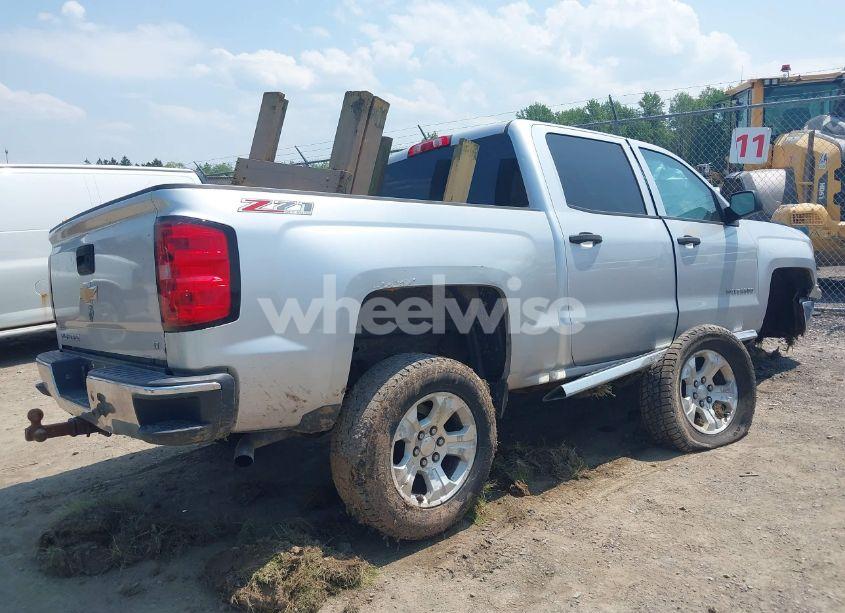 Photo 6 of 2014 Chevrolet Silverado 1500 1LT/2LT (VIN 3GCUKREC2EG324380)