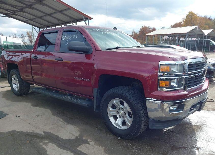 2014 Chevrolet Silverado 1500 2LT (VIN 3GCUKREC2EG337002) main photo