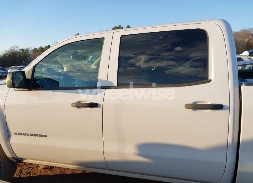 Photo 14 of 2014 Chevrolet Silverado 1500 (VIN 3GCUKREC2EG378858)