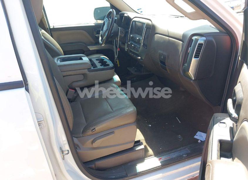 Photo 5 of 2014 Chevrolet Silverado 1500 2LT (VIN 3GCUKREC2EG381145)