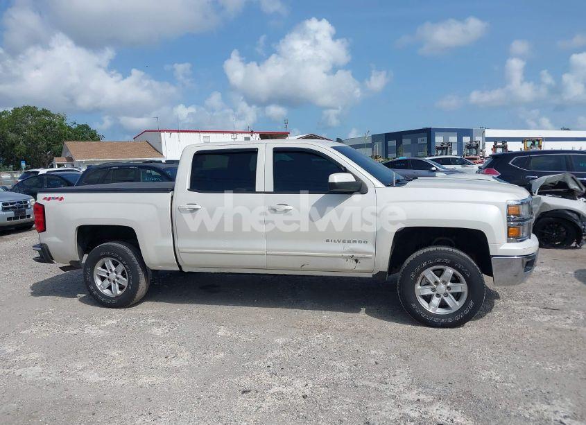 Photo 13 of 2015 Chevrolet Silverado 1500 1LT (VIN 3GCUKREC2FG195221)