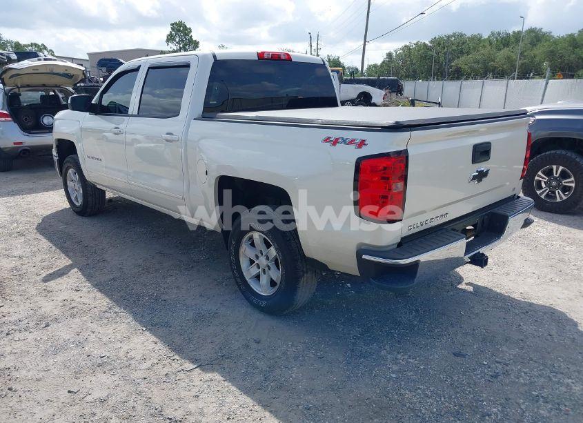 Photo 3 of 2015 Chevrolet Silverado 1500 1LT (VIN 3GCUKREC2FG195221)