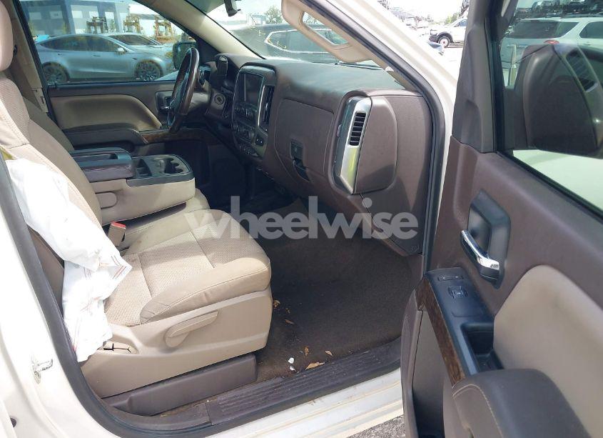 Photo 5 of 2015 Chevrolet Silverado 1500 1LT (VIN 3GCUKREC2FG195221)