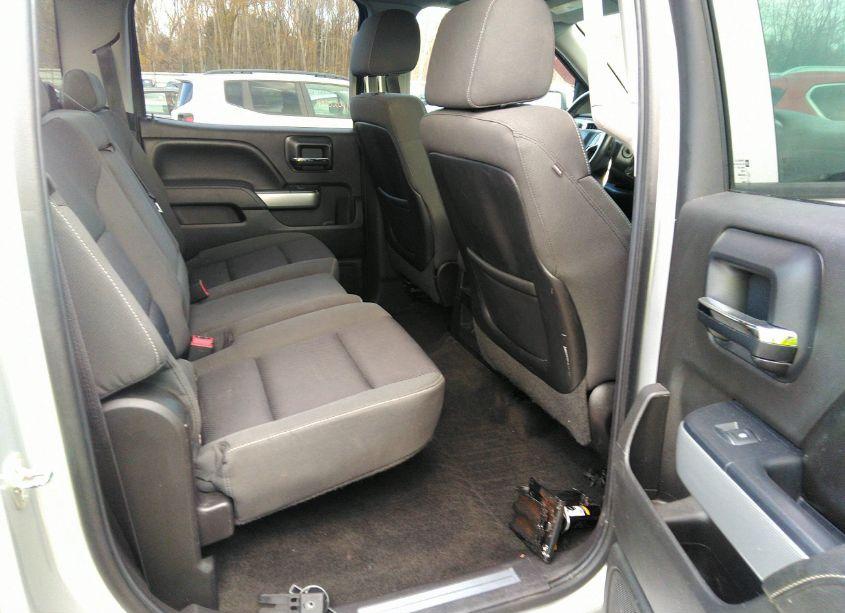 Photo 8 of 2015 Chevrolet Silverado 1500 2LT (VIN 3GCUKREC2FG324025)