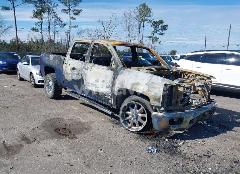 2015 Chevrolet Silverado 1500 1LT (VIN 3GCUKREC2FG328902) main photo