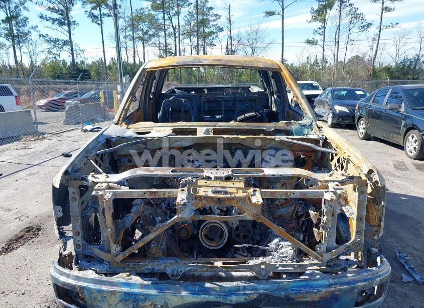 Photo 6 of 2015 Chevrolet Silverado 1500 1LT (VIN 3GCUKREC2FG328902)