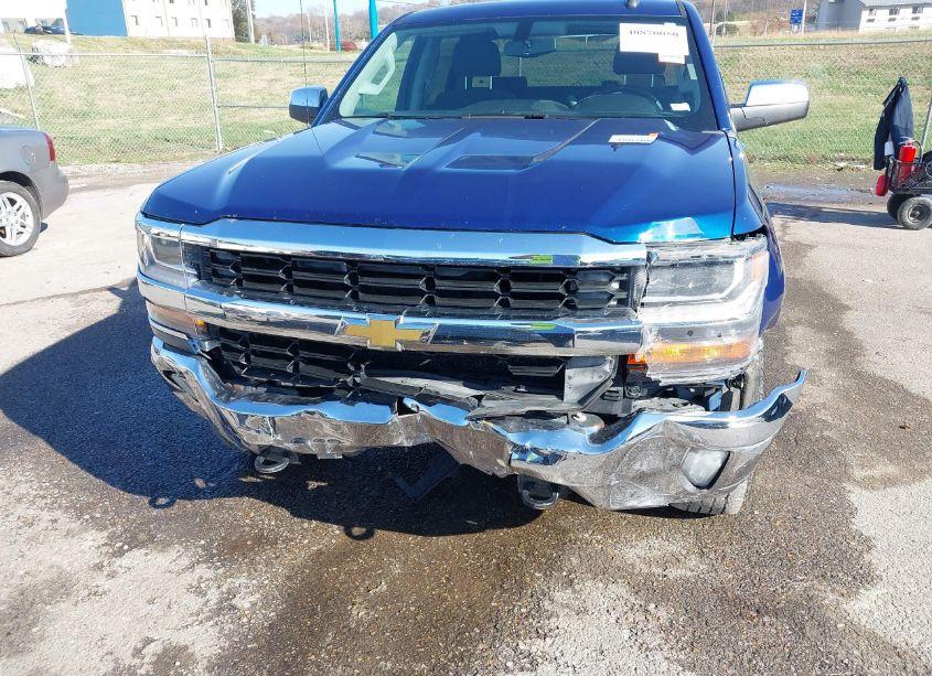 Photo 6 of 2016 Chevrolet Silverado 1500 1LT (VIN 3GCUKREC2GG163810)