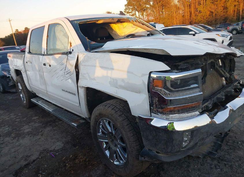 2016 Chevrolet Silverado 1500 1LT (VIN 3GCUKREC2GG168389) main photo