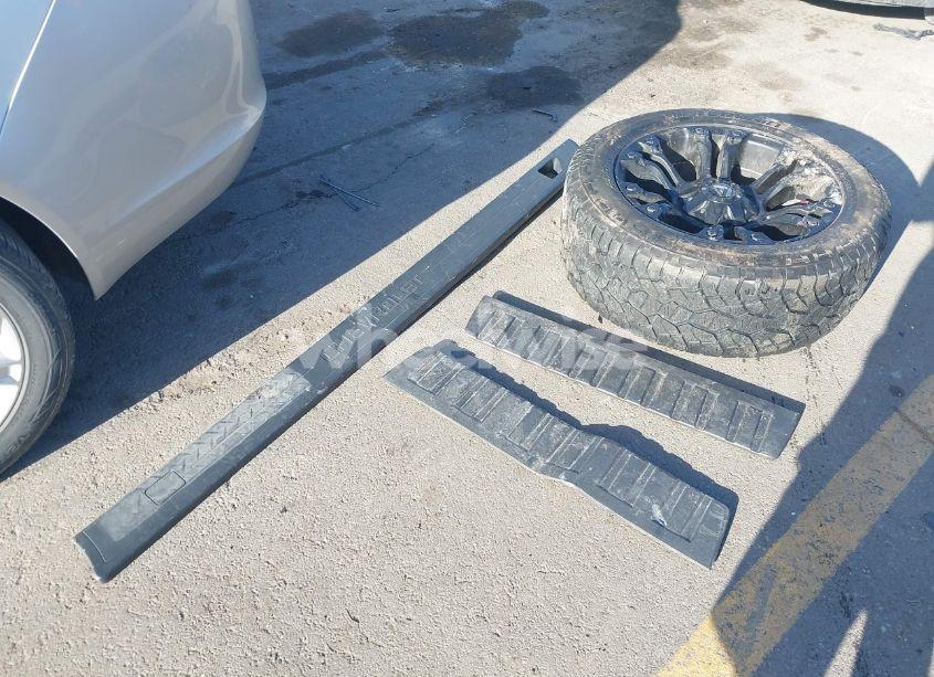 Photo 12 of 2016 Chevrolet Silverado 1500 2LT (VIN 3GCUKREC2GG314175)