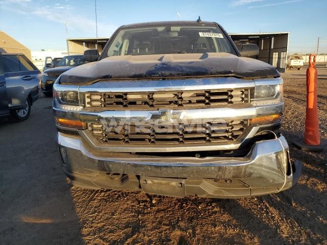 Photo 4 of 2016 CHEVROLET SILVERADO K1500 LT (VIN 3GCUKREC2GG325189)