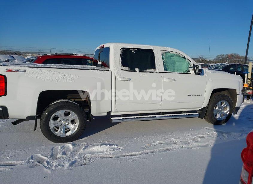Photo 13 of 2017 Chevrolet Silverado 1500 2LT (VIN 3GCUKREC2HG123244)