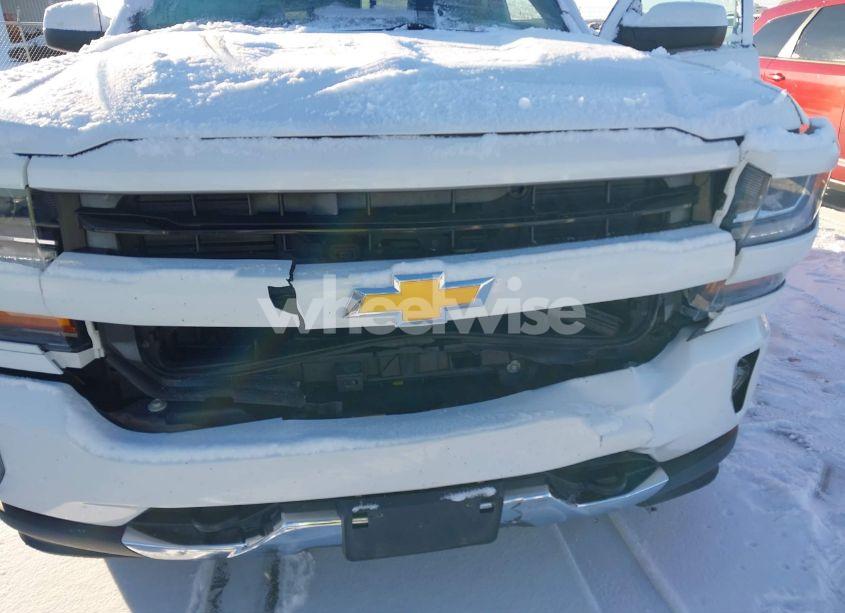 Photo 6 of 2017 Chevrolet Silverado 1500 2LT (VIN 3GCUKREC2HG123244)