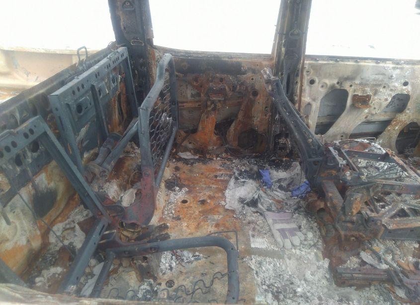 Photo 8 of 2017 Chevrolet Silverado 1500 2LT (VIN 3GCUKREC2HG166384)