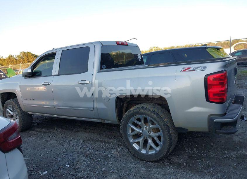 Photo 14 of 2017 Chevrolet Silverado 1500 2LT (VIN 3GCUKREC2HG237728)