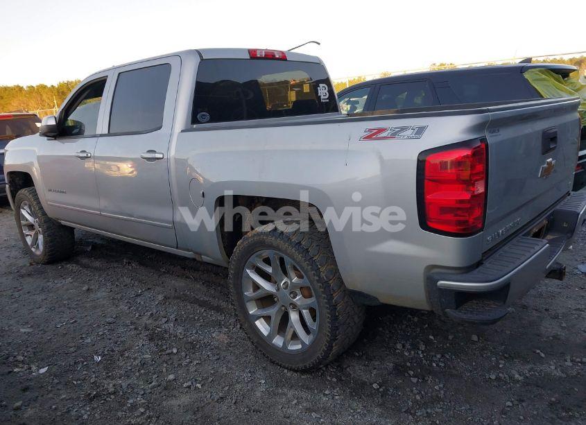 Photo 3 of 2017 Chevrolet Silverado 1500 2LT (VIN 3GCUKREC2HG237728)