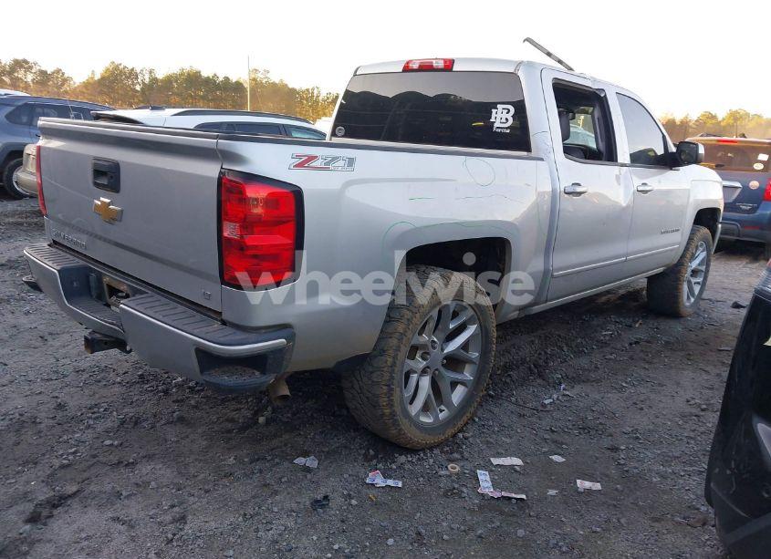 Photo 4 of 2017 Chevrolet Silverado 1500 2LT (VIN 3GCUKREC2HG237728)