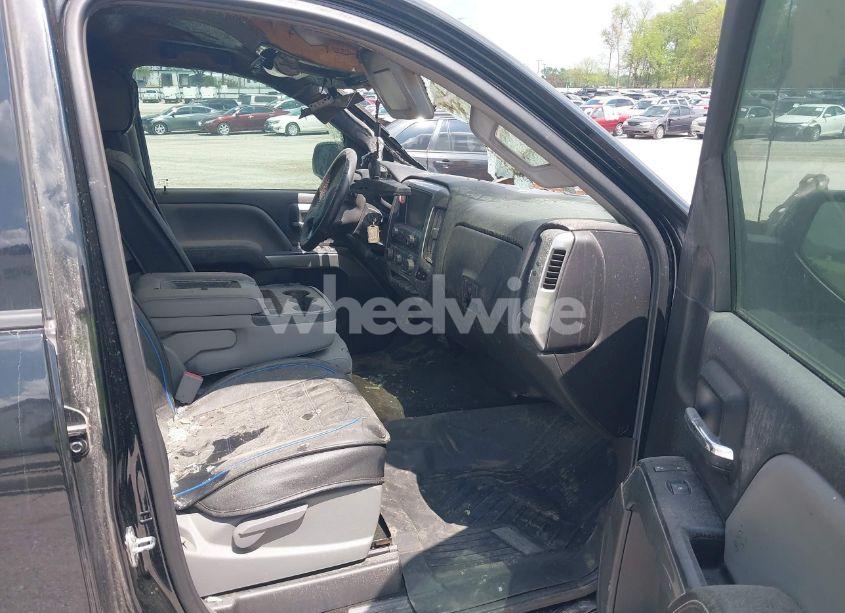 Photo 5 of 2017 Chevrolet Silverado 1500 1LT (VIN 3GCUKREC2HG333665)