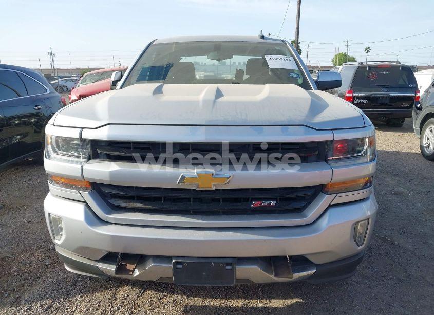 Photo 13 of 2017 Chevrolet Silverado 1500 2LT (VIN 3GCUKREC2HG392487)