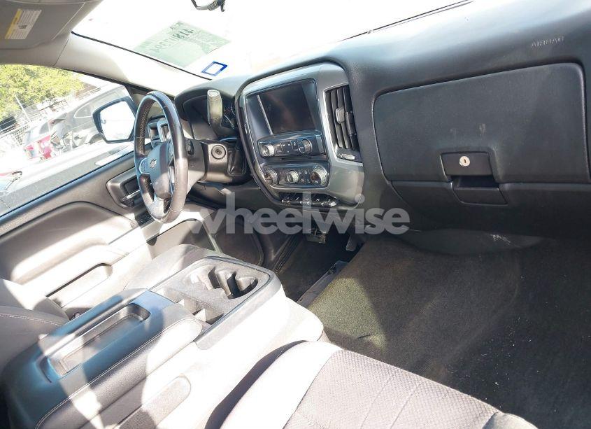 Photo 5 of 2017 Chevrolet Silverado 1500 2LT (VIN 3GCUKREC2HG392487)