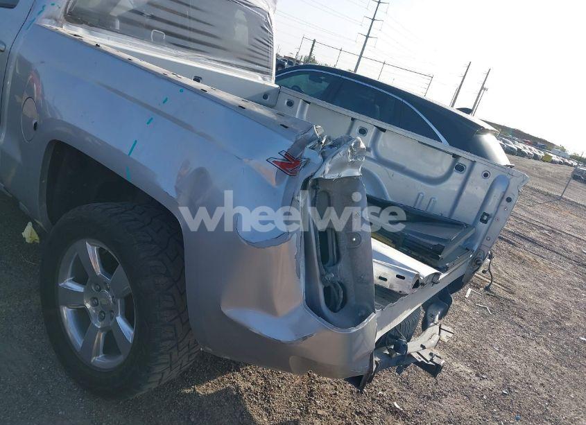 Photo 6 of 2017 Chevrolet Silverado 1500 2LT (VIN 3GCUKREC2HG392487)