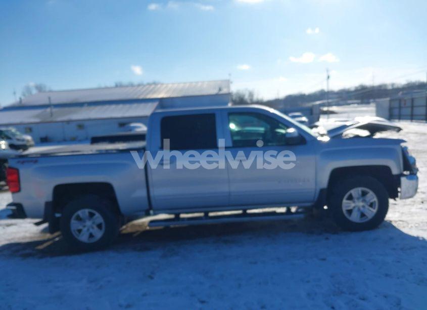 Photo 13 of 2017 Chevrolet Silverado 1500 1LT (VIN 3GCUKREC2HG438481)